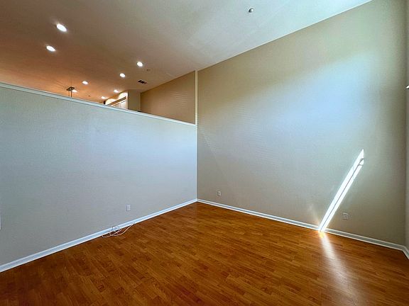 3rd image of 2368 Millstream Ln