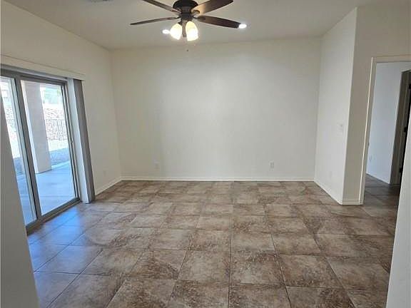 5th image of 324 Park River Dr