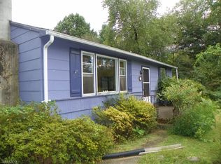 15 Perry Rd, Lambertville, NJ 08530