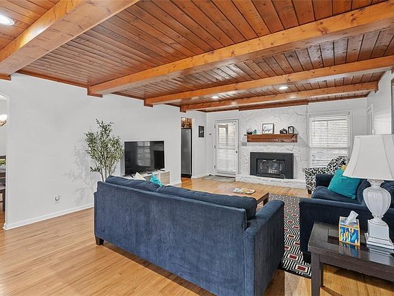 2nd image of 1581 Greers Chapel Rd NW