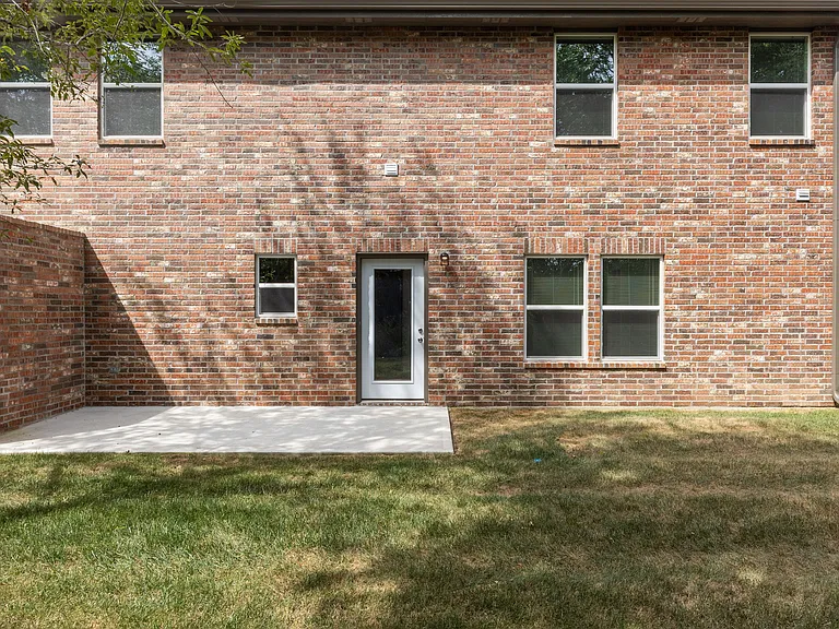 107 Allen Dr — Photo 7
