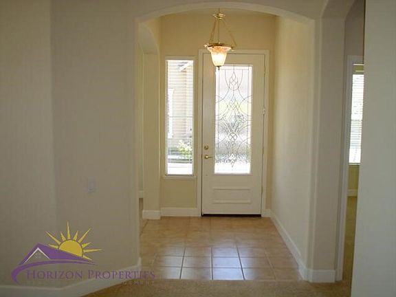 2nd image of 3831 Park Dr