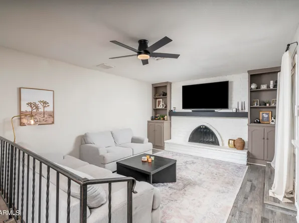 2406 E LA JOLLA Drive, Tempe, AZ 85282
