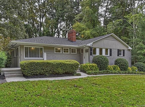3rd image of 327 Sardis Ln