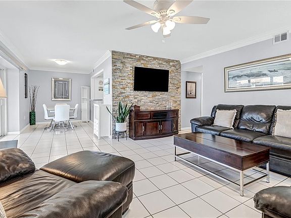 4th image of 1155 Sandpiper ST #G6