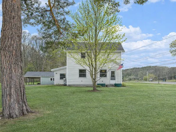 111 W Forrest Home Ave, Bellaire, MI 49615