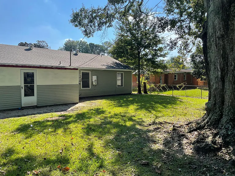 309 Macklyn St — Photo 8