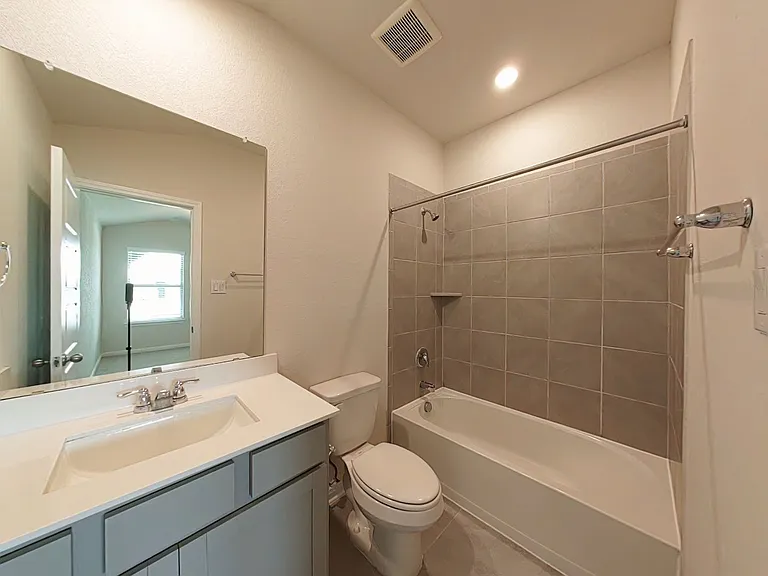 3205 Junction Bay — Photo 7
