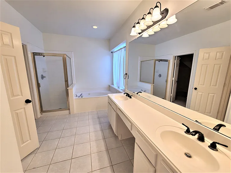 primary bath_12132021