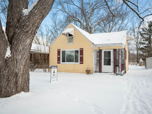 5017 Christiansen Rd, Lansing, MI 48910