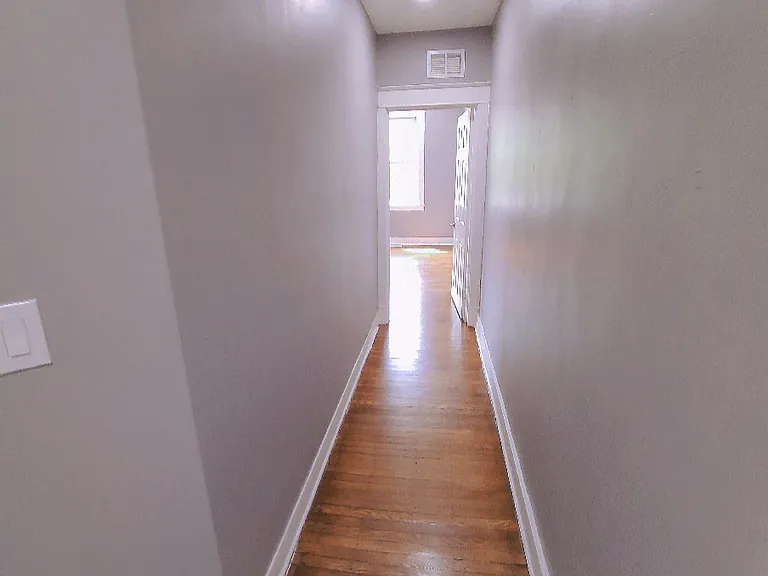 1347 Homestead St — Photo 10