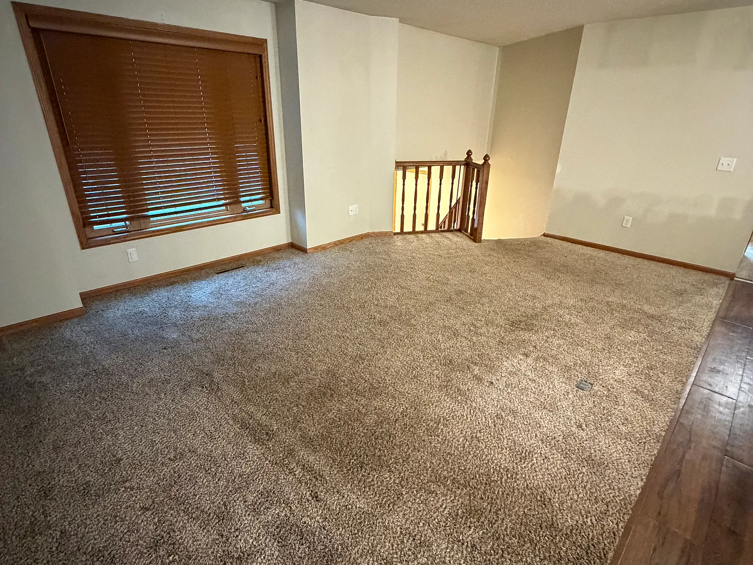4 bed, 1980 sqft, $2,100 — Photo 3