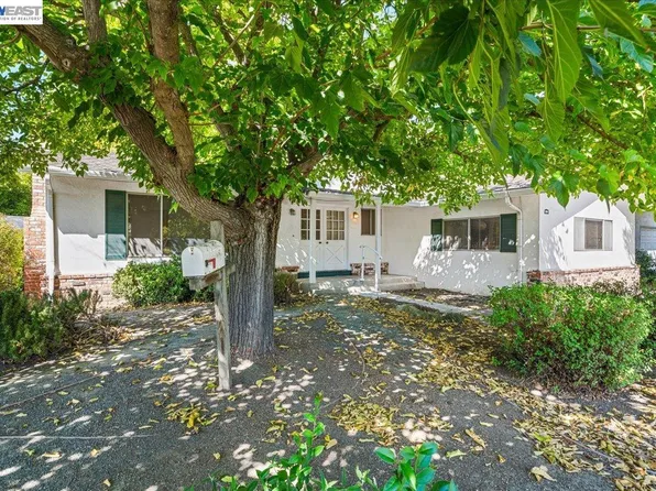 1099 Lynn St, Livermore, CA 94550