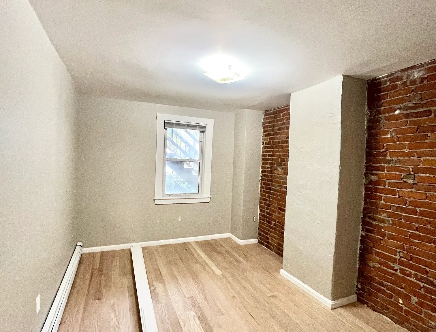2 bed, 9999 sqft, $2,000 — Photo 2