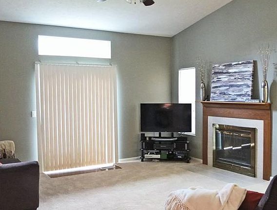5th image of 1015 Skylight Cir