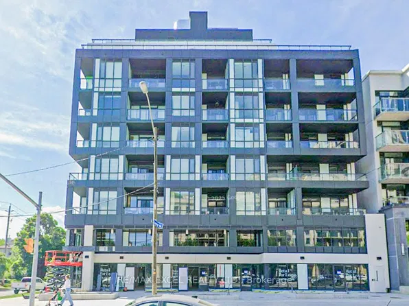 625 Sheppard Ave E #302, Toronto, ON M2K 0G4