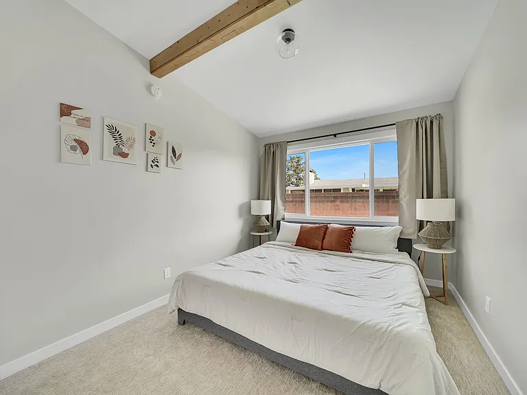 1306 W Baker Ave — Photo 10