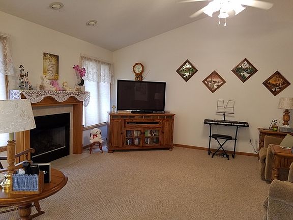 4th image of 630 Gershwin Ln