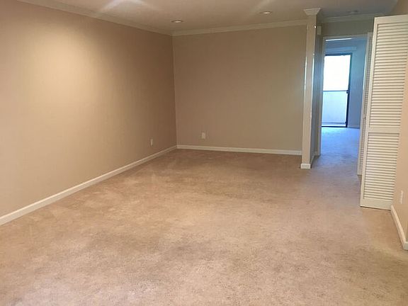 4th image of 705 San Conrado Ter Unit 2