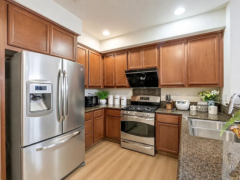 2502 Autumnvale Dr — Photo 9