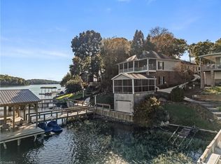 348 Shoreline Rd, New London, NC 28127