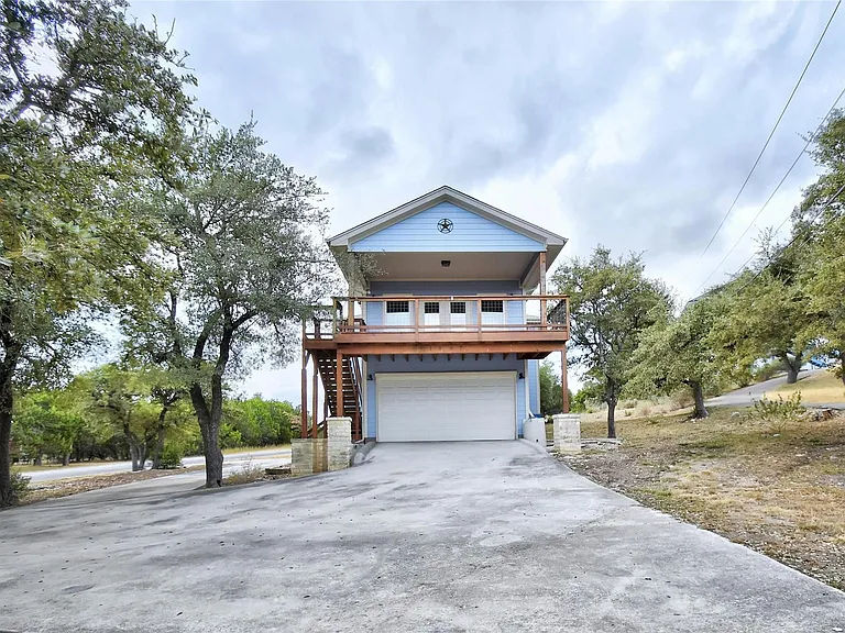 1007 Meckel Dr — Photo 4