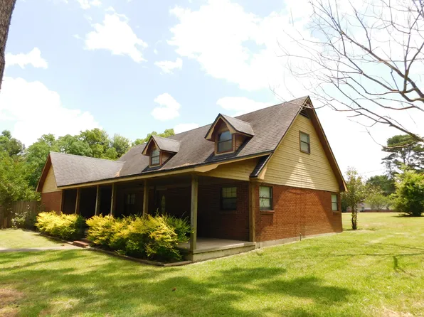 720 Ladner St, Purvis, MS 39475