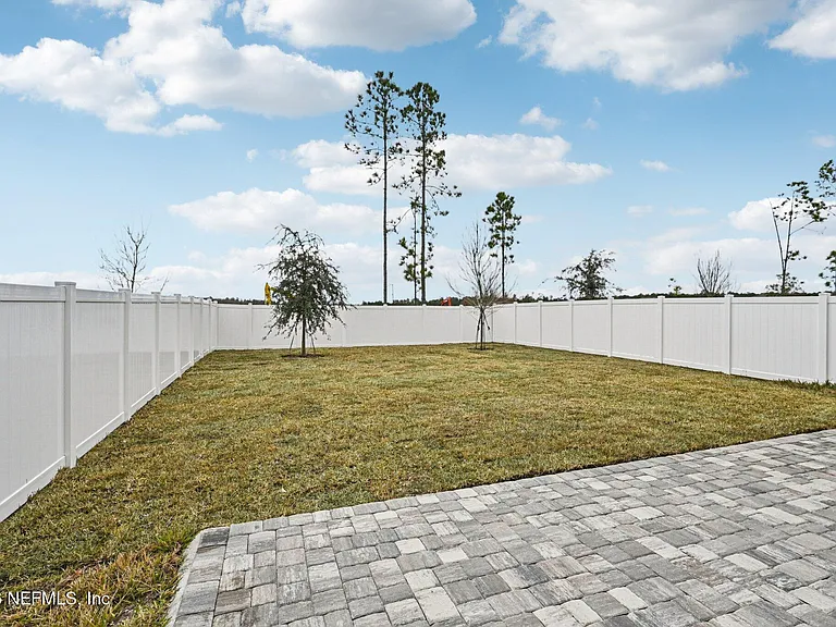 13019 Holsinger Blvd — Photo 44