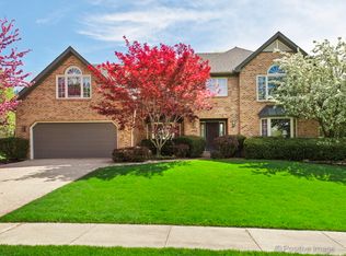 6105 Woodcreek Dr, Burr Ridge, IL 60527