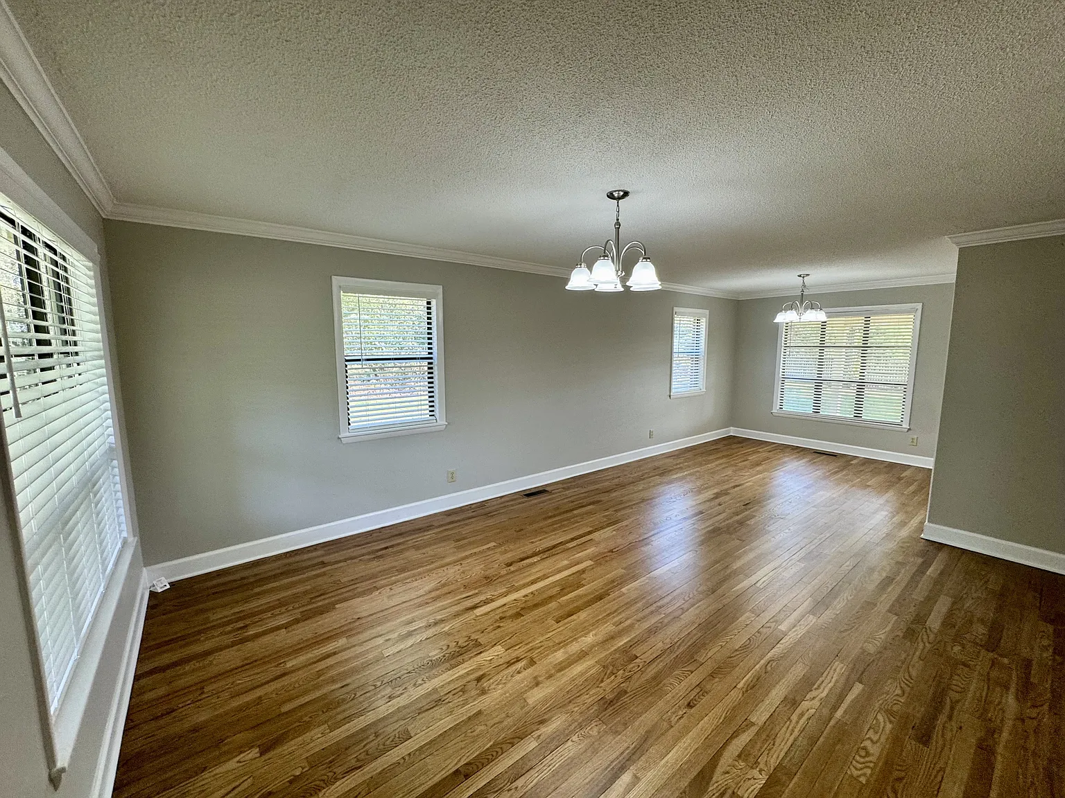 16374 Oakdale Road - 1 — Photo 2
