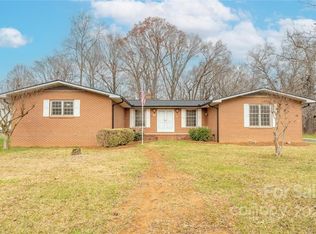 1802 Mooresville Rd, Salisbury, NC 28147
