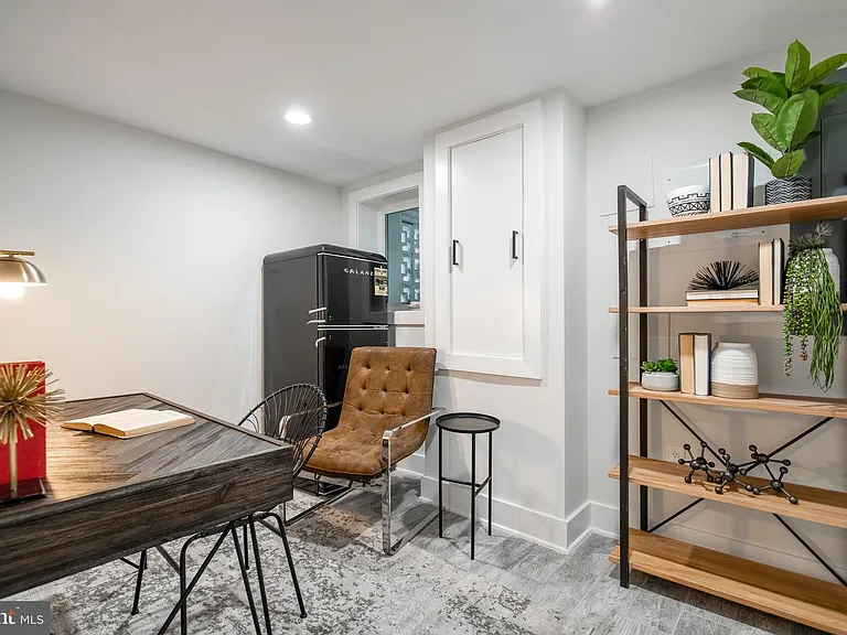 520 Irving St NW — Photo 32