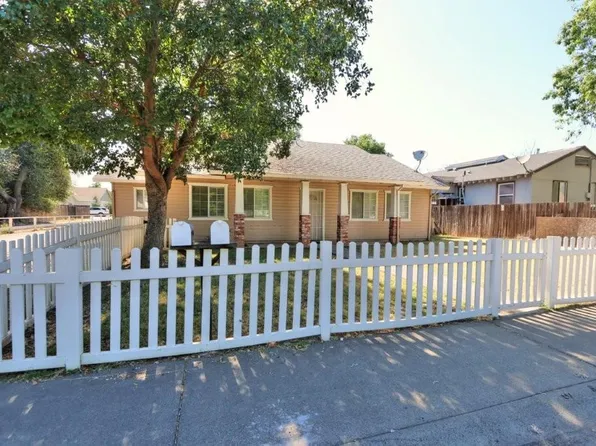 3725 Ripley St, Sacramento, CA 95838
