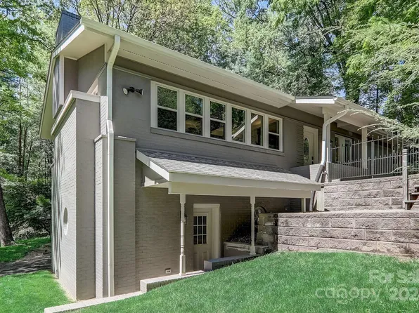 35 Hilltop Cir N #16, Hendersonville, NC 28791