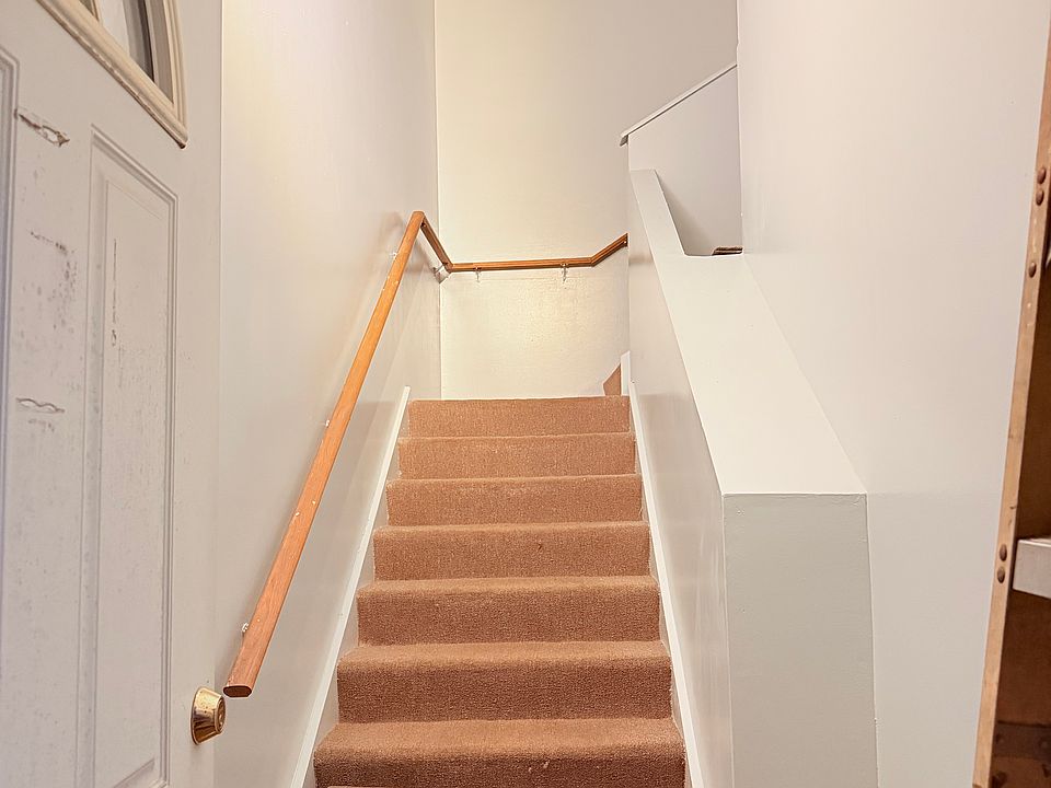 1st image of 47 Gilbert St #2