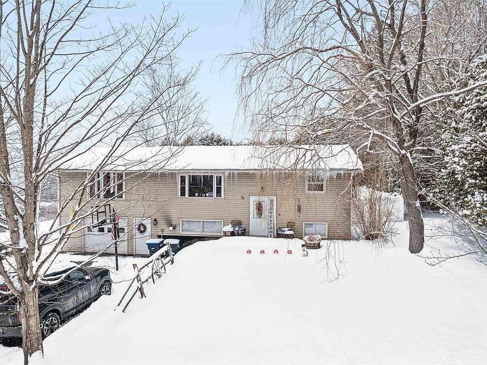 1st image of 32 Granview Drive