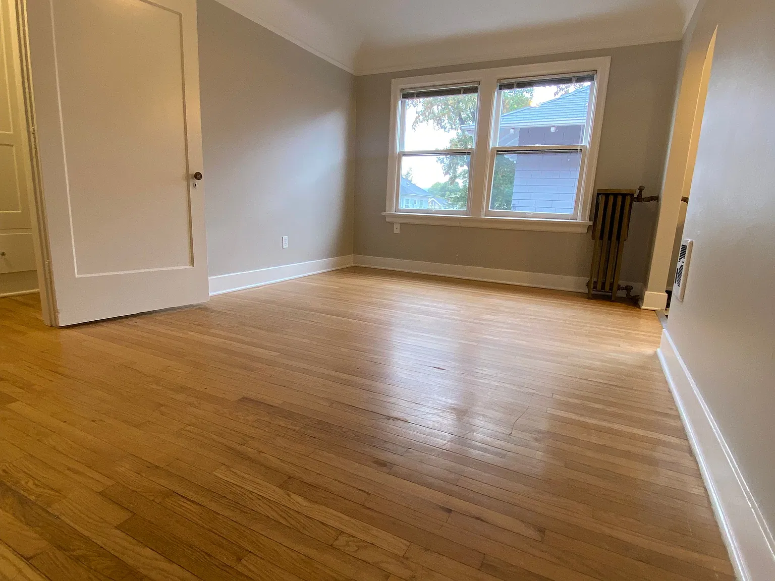 Studio, 500 sqft, $1,250 — Photo 2