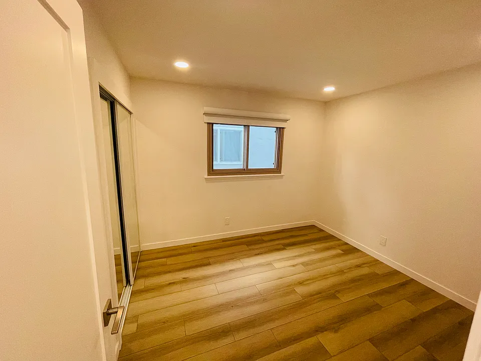 Bedroom #1
