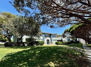 607 Carla Way, La Jolla, CA 92037