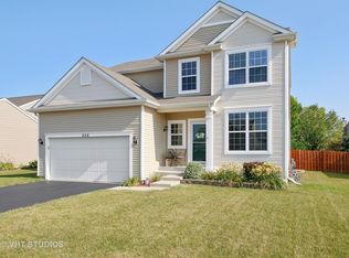 906 Phelps Ln, Shorewood, IL 60404