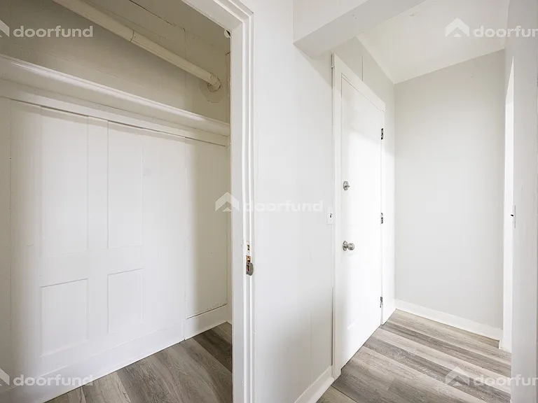 377 Union Ave #7 — Photo 12