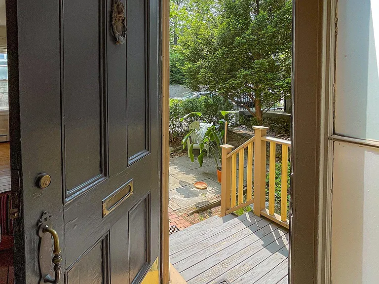 13 Pratt St — Photo 12