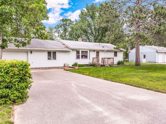 2009 Stoeke St Grand Rapids Mn 55744 Zillow