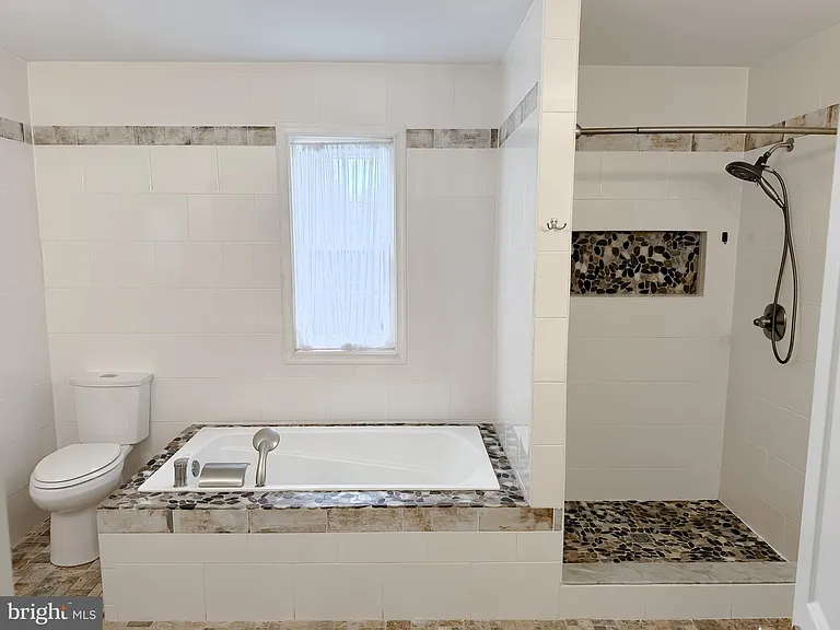 20797 Red Rose Ct — Photo 37