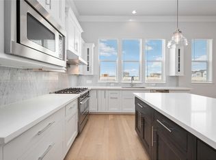 10919 Grove Tree Ln, Houston, TX 77043