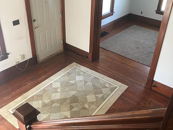 Foyer looking into LR