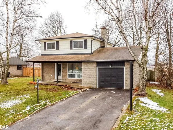 261 Nelson Cres, Innisfil, ON L9S 1E5