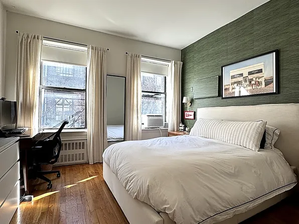 12 Charles Street image 1 of 6