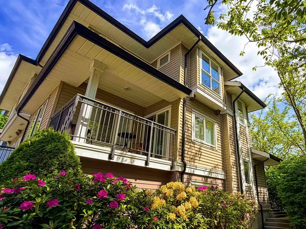 8433 Bennett Rd #1, Richmond, BC V6Y 4E5