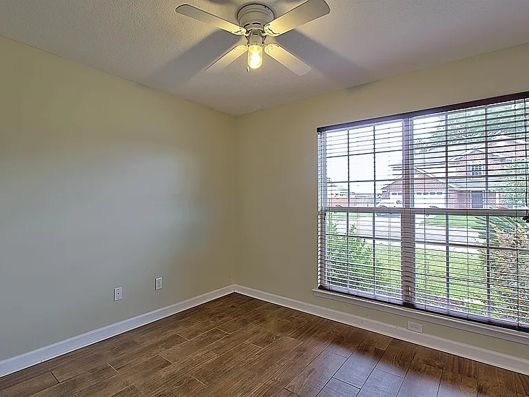 235 Augusta Way — Photo 18
